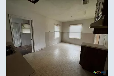 1010 S 17th Street, Temple, TX 76504 - Photo 11