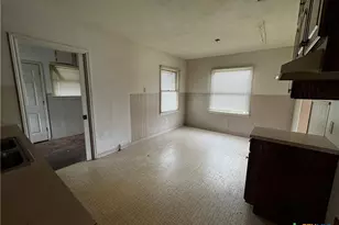 1010 S 17th St, Temple, TX 76504 - Photo 11