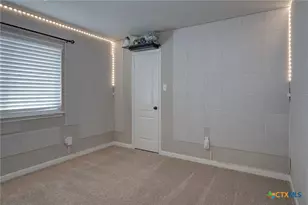 21526 Thunder Basin, San Antonio, TX 78261 - Photo 33