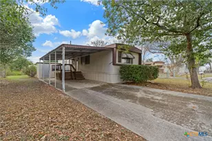 1506 Honeysuckle Ln, New Braunfels, TX 78130 - Photo 3