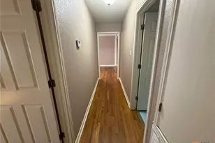 127 Hillcrest Dr, Luling, TX 78648 - Photo 17