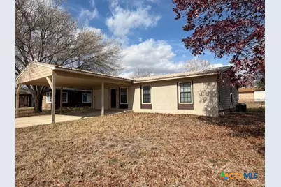 127 Hillcrest Drive, Luling, TX 78648 - Photo 1