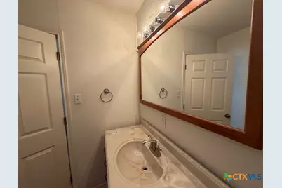 127 Hillcrest Drive, Luling, TX 78648 - Photo 15