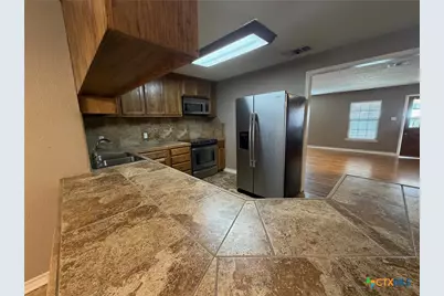 127 Hillcrest Drive, Luling, TX 78648 - Photo 11