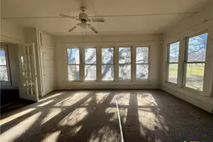 1202 Bridge St, Lampasas, TX 76550 - Photo 3