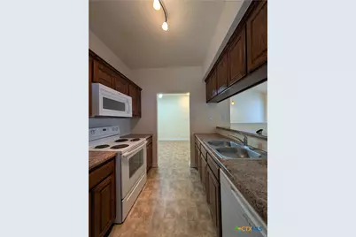 1270 Hillcrest Drive, New Braunfels, TX 78130 - Photo 17