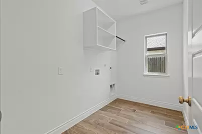 1921 Creek Ridge Street, Seguin, TX 78155 - Photo 5