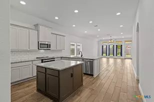 1921 Creek Ridge St, Seguin, TX 78155 - Photo 7