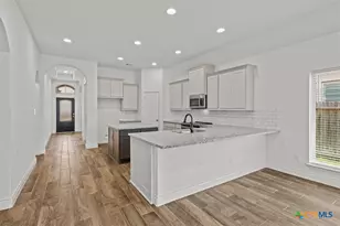 1921 Creek Ridge St, Seguin, TX 78155 - Photo 9