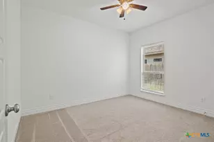 1921 Creek Ridge St, Seguin, TX 78155 - Photo 21