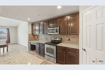 2724 Scarlet Tanger, New Braunfels, TX 78130 - Photo 17