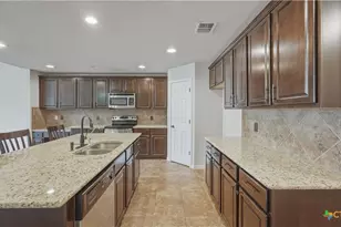 2724 Scarlet Tanger, New Braunfels, TX 78130 - Photo 15