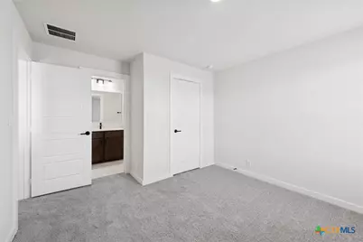 129 Radnor Road, New Braunfels, TX 78130 - Photo 11