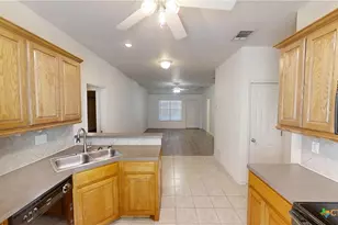 204 S 34th St, Gatesville, TX 76528 - Photo 5