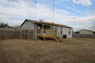 3054 Carrol Dr, Copperas Cove, TX 76522 - Photo 3