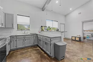 16588 N U.S. Hwy 281, Lampasas, TX 76550 - Photo 15