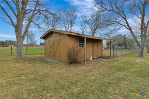 711 Northgate Rd, Victoria, TX 77904 - Photo 35