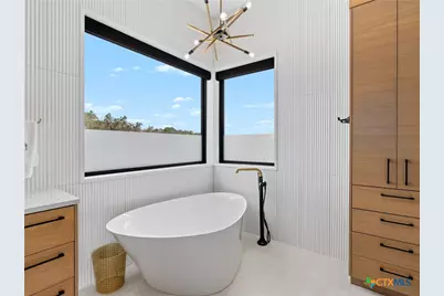 1104 Summit Ridge Drive, Canyon Lake, TX 78133 - Photo 35