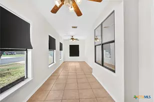 1060 Lindsey Cir, Belton, TX 76513 - Photo 15