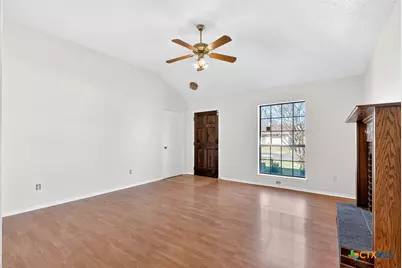 1060 Lindsey Circle, Belton, TX 76513 - Photo 3