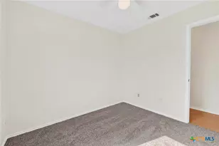 1060 Lindsey Cir, Belton, TX 76513 - Photo 9