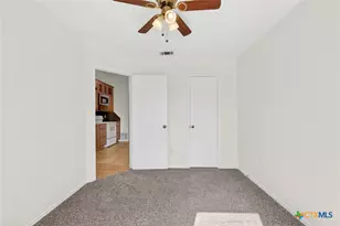 1060 Lindsey Cir, Belton, TX 76513 - Photo 7