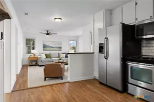 1345 Lee St, New Braunfels, TX 78130 - Photo 9