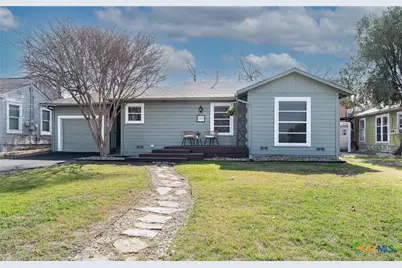 1345 Lee Street, New Braunfels, TX 78130 - Photo 1
