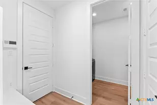 305 Reef Band Dr, Kyle, TX 78640 - Photo 11