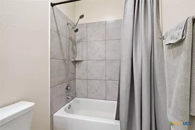 105 Kellys Heroes Way, Jarrell, TX 76537 - Photo 19