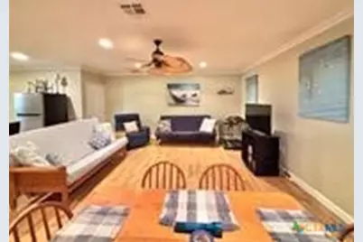 1306 W Madison Avenue, Port O Connor, TX 77982 - Photo 11