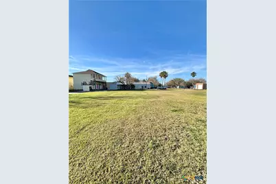 1306 W Madison Avenue, Port O Connor, TX 77982 - Photo 33