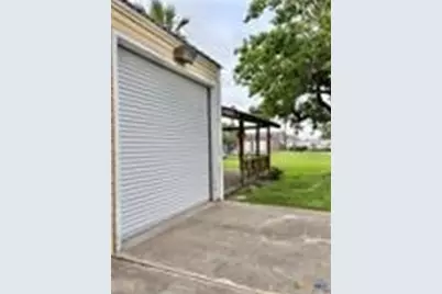 1306 W Madison Avenue, Port O Connor, TX 77982 - Photo 17