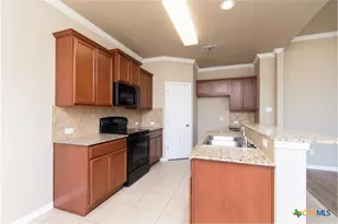 8020 Hawthorn, Temple, TX 76502 - Photo 7
