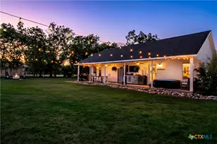 846 Ewelling Ln, New Braunfels, TX 78130 - Photo 3