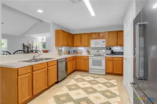 846 Ewelling Ln, New Braunfels, TX 78130 - Photo 15