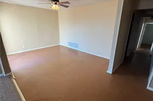 205 Wingate, Seguin, TX 78155 - Photo 5