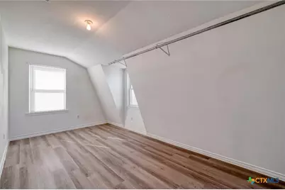 829 State Highway 21, Cedar Creek, TX 78612 - Photo 23