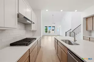 2558 High Ground, San Antonio, TX 78245 - Photo 3