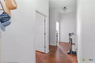 1058 E Weinert St, Seguin, TX 78155 - Photo 19