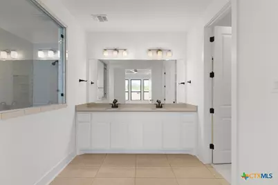 945 Nolte Bend, Seguin, TX 78155 - Photo 17