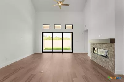 945 Nolte Bend, Seguin, TX 78155 - Photo 7