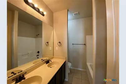 506 Creekside Circle, New Braunfels, TX 78130 - Photo 13