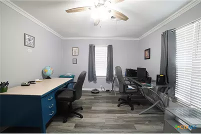 909 W Park Avenue, Temple, TX 76501 - Photo 3