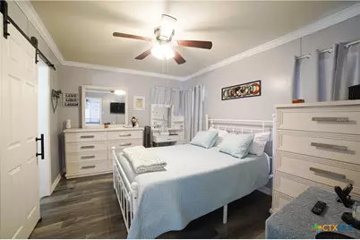 909 W Park Avenue, Temple, TX 76501 - Photo 15