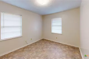 911 S 27th St, Copperas Cove, TX 76522 - Photo 9