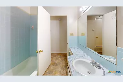 911 S 27th Street, Copperas Cove, TX 76522 - Photo 3