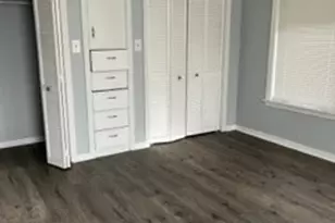 904 Edgar St, Yoakum, TX 77995 - Photo 5