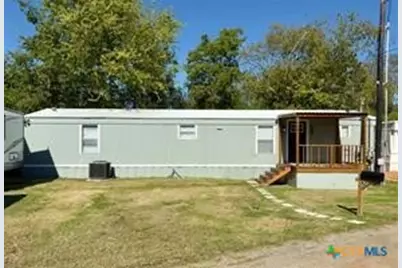 309 W Bryant Street, , TX 76640 - Photo 3