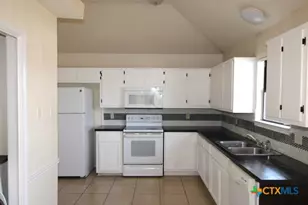 304 Bronc Dr, Copperas Cove, TX 76522 - Photo 3